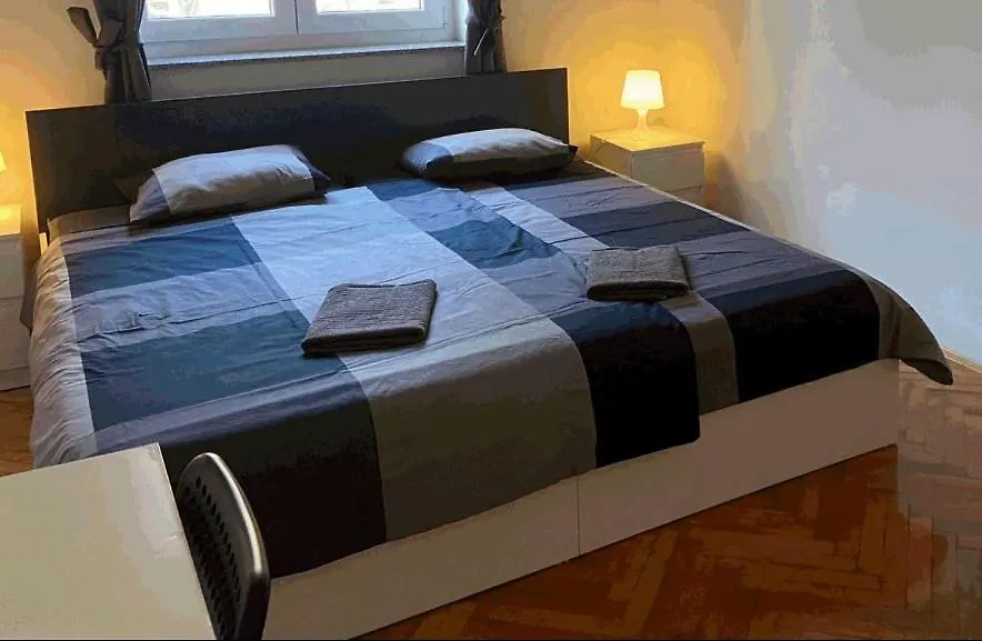 Pula-Center Apartments And Rooms Croatia