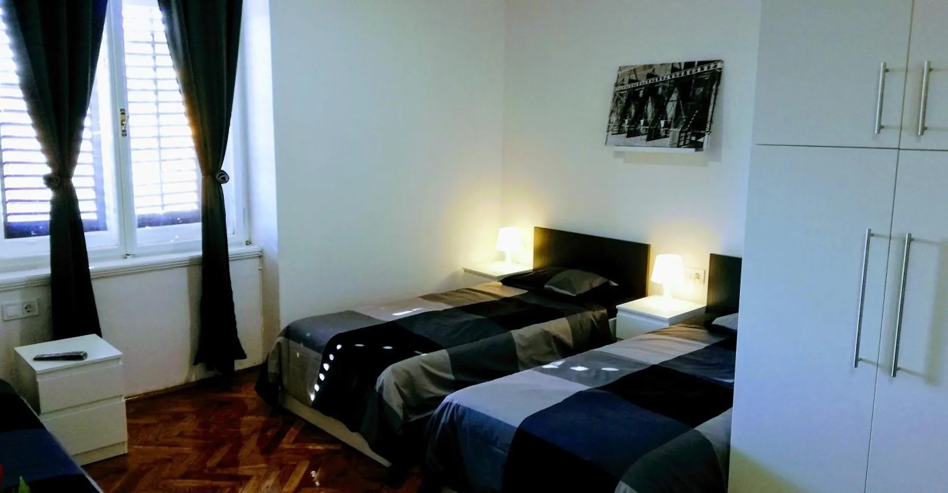 Pula-Center Apartments And Rooms