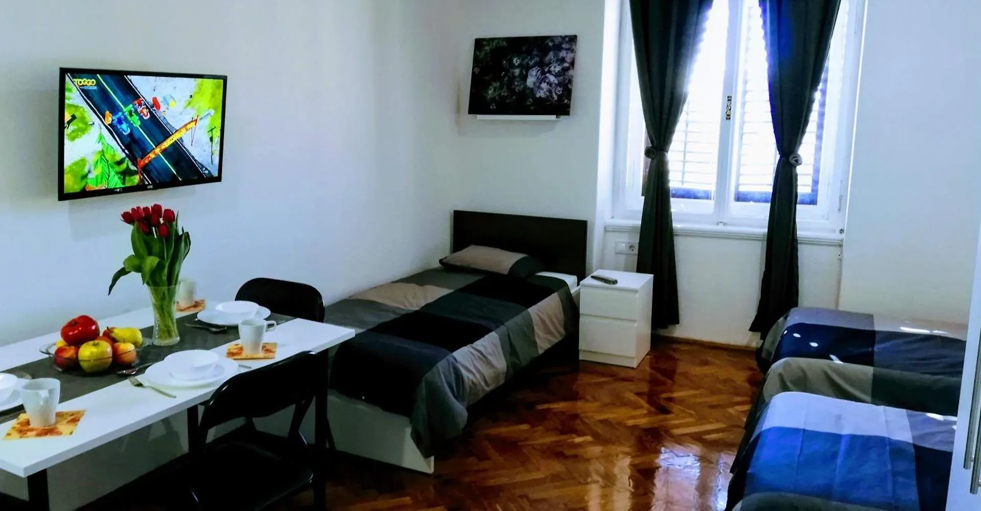 Pula-Center Apartments And Rooms  Pula